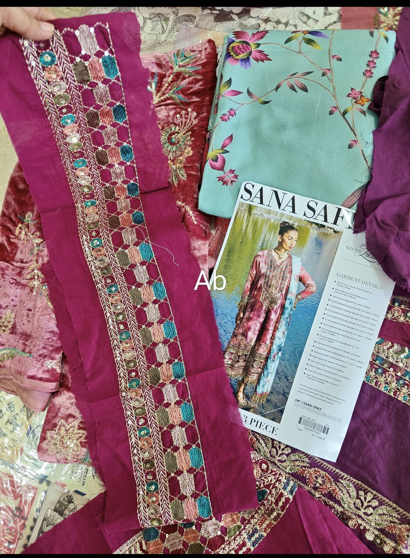 Open Pic/Sana Safinaz Velvet/05