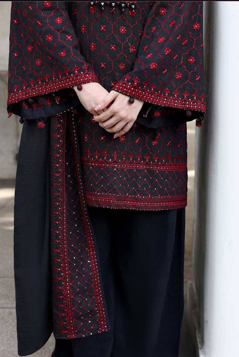 img_cross_stitch_khaddar_awwal_boutique