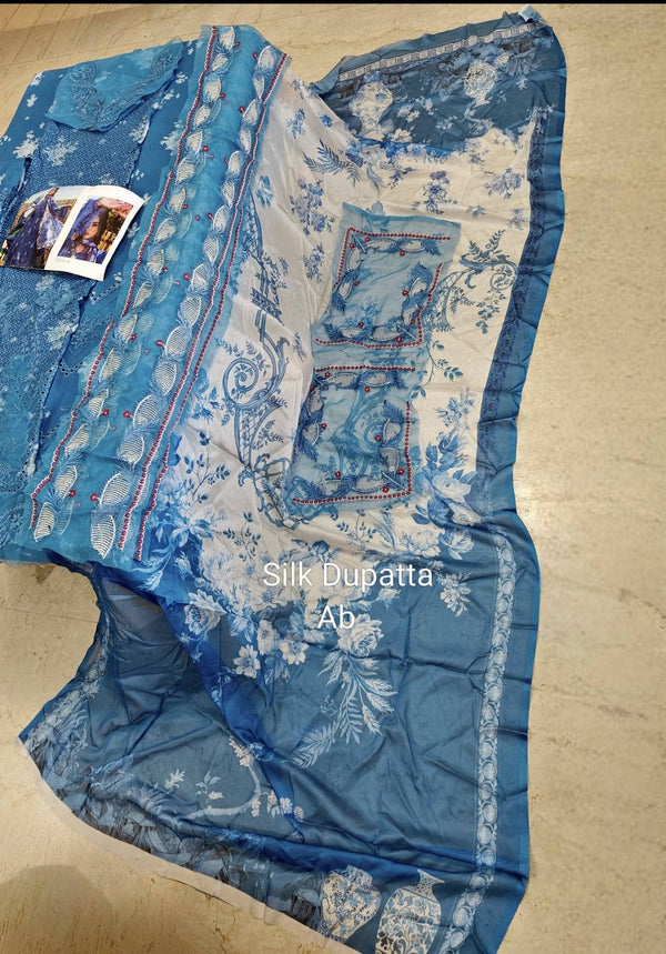 img_saira_shakira_awwal_boutique