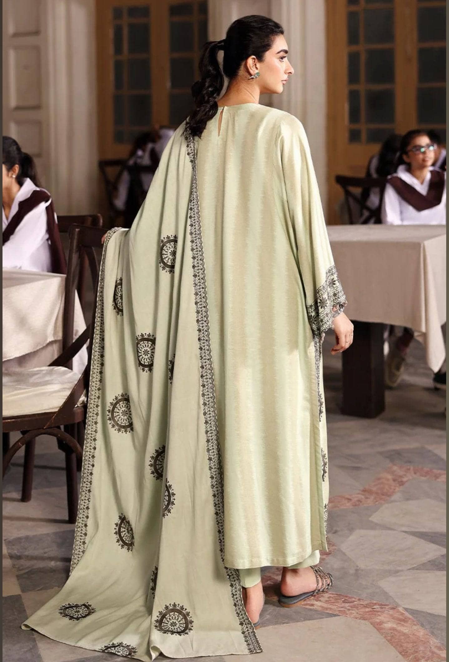 img_cross_stitch_marina_awwal_boutique