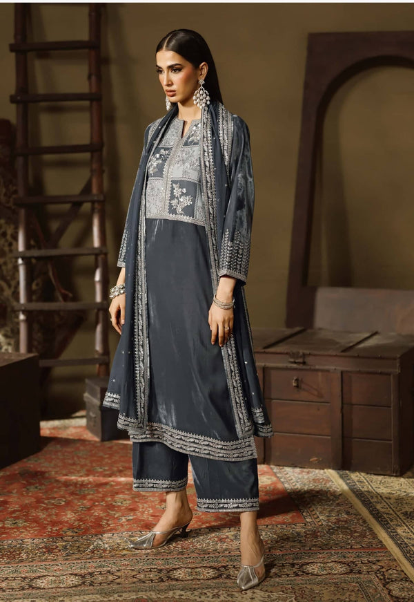 img_charizma_velvet_awwal_boutique