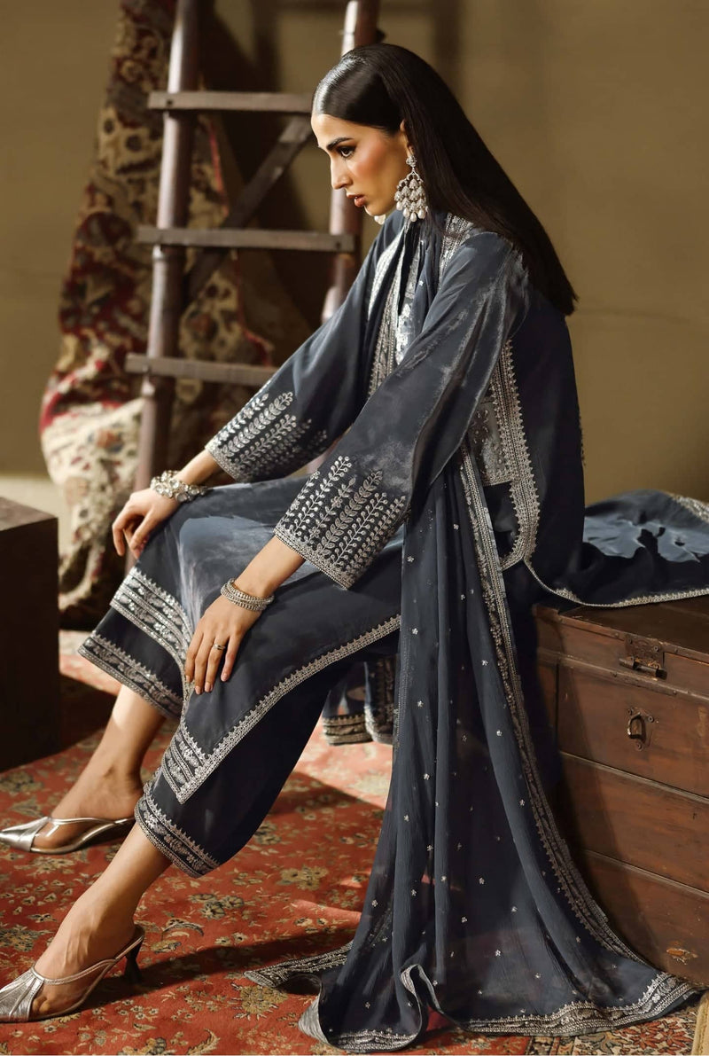 img_charizma_velvet_awwal_boutique