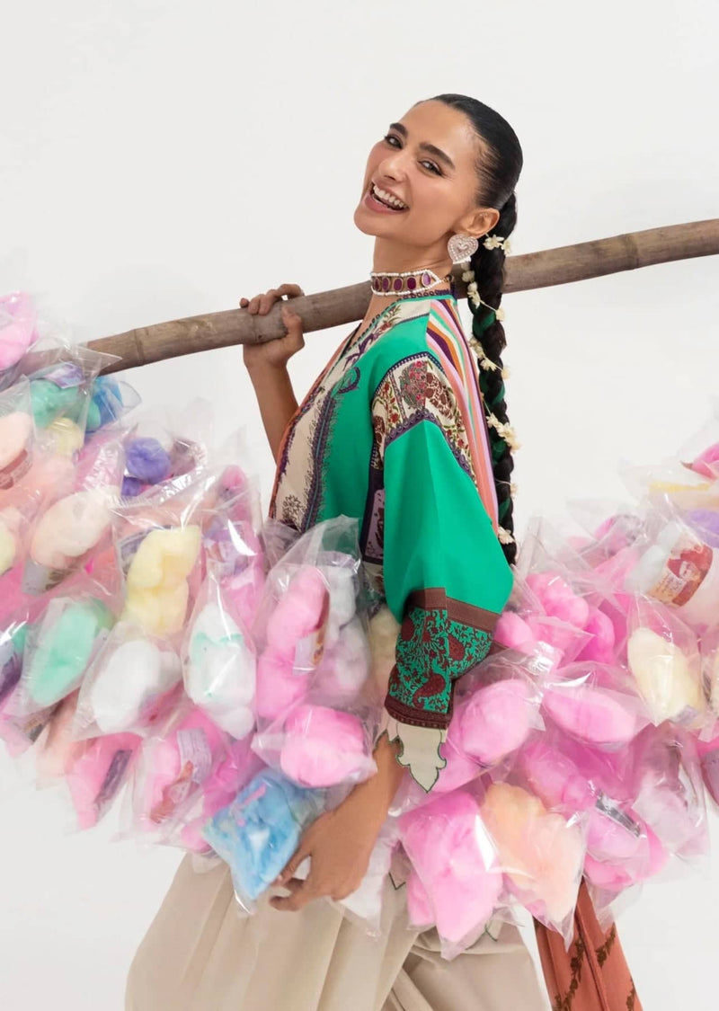 img_sana_safinaz_mahay_winter_awwal_boutique