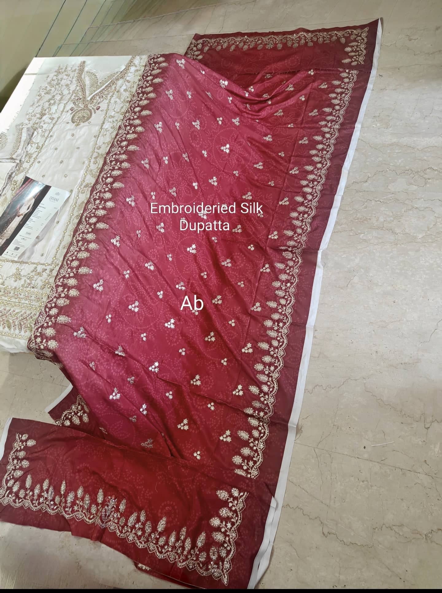 Open Pic/Afrozeh Divani The Silk/Khuld/Ivory