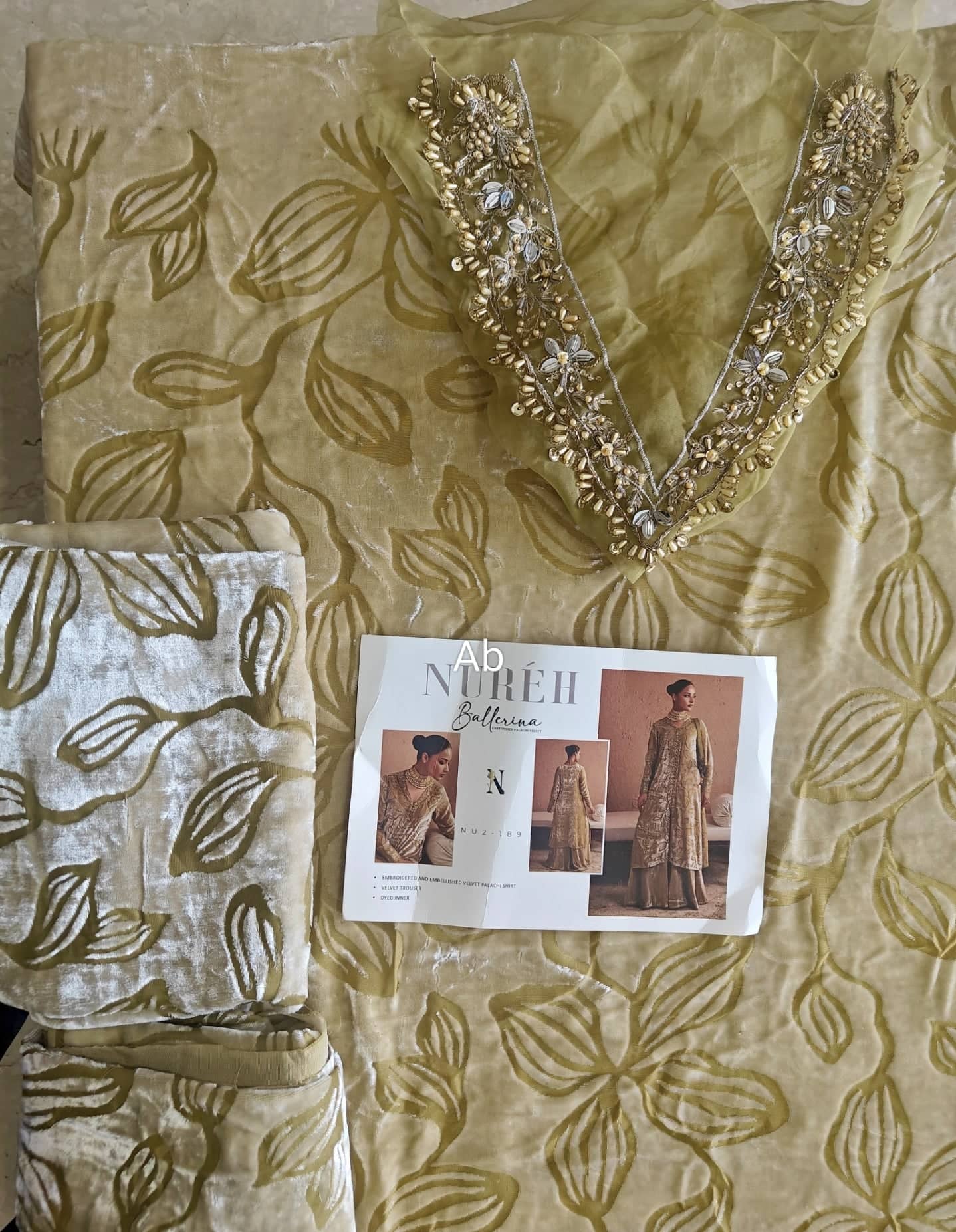 img_nureh_ballerina_velvet_awwal_boutique