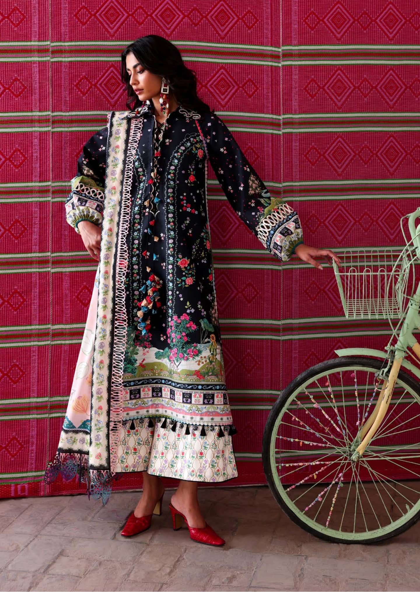 ing_republic_womens_wear_niomi_awwal_boutique