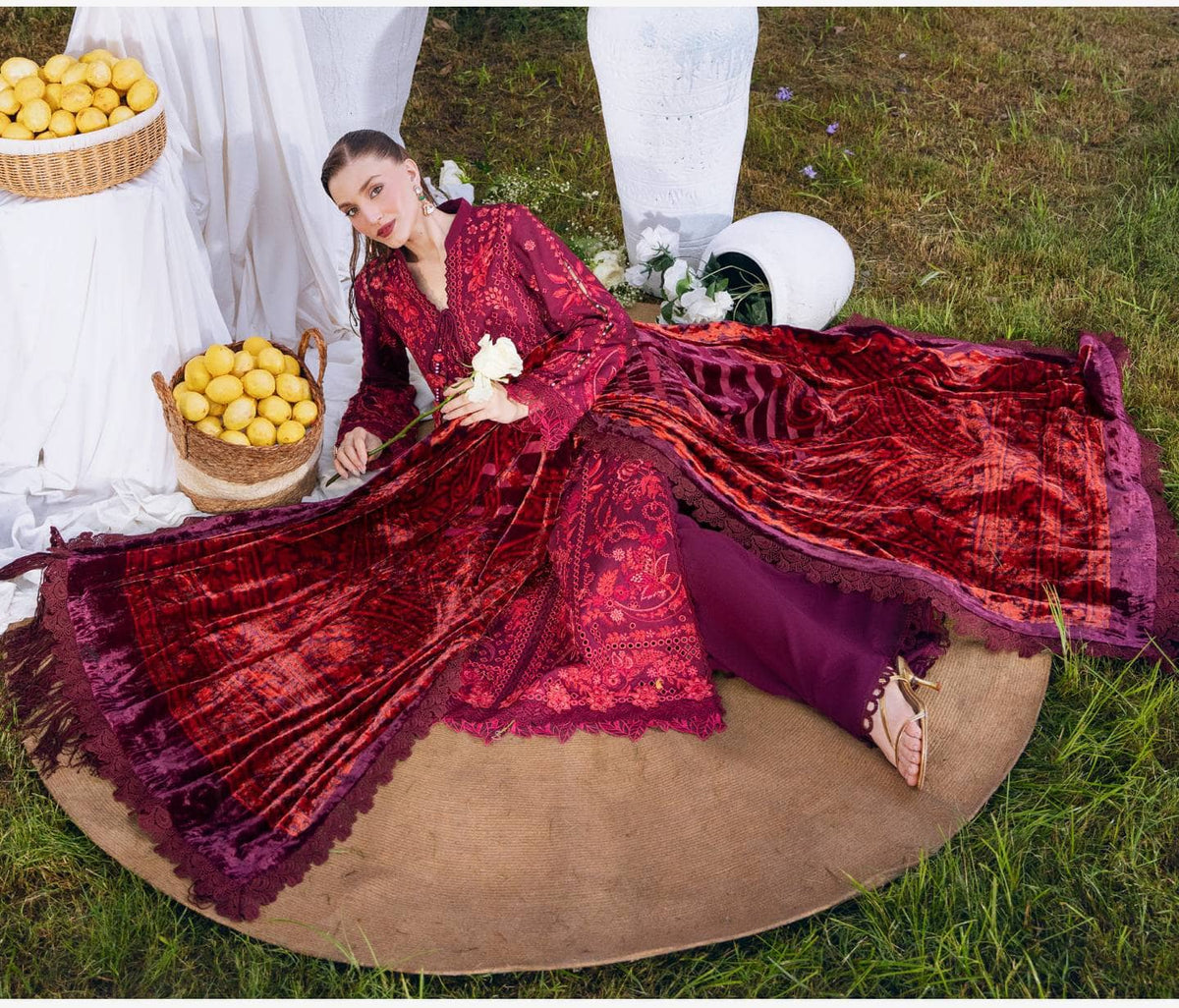 Mahnur Amelia Luxury Winter 26/Velvet Palachi Shawls/Corduroy/Deep Maroon/AM 02