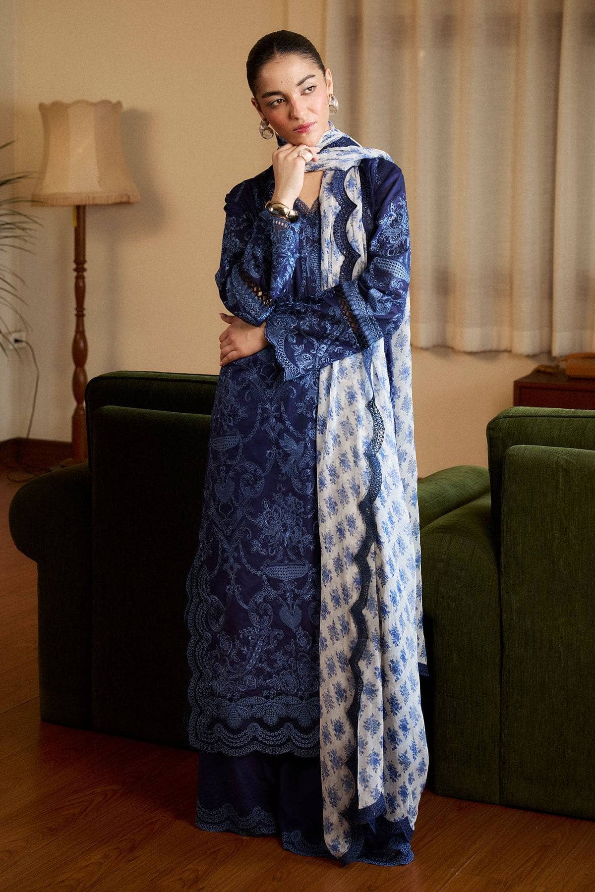 img_zara_shahjahan_lawn_25_awwal_boutique