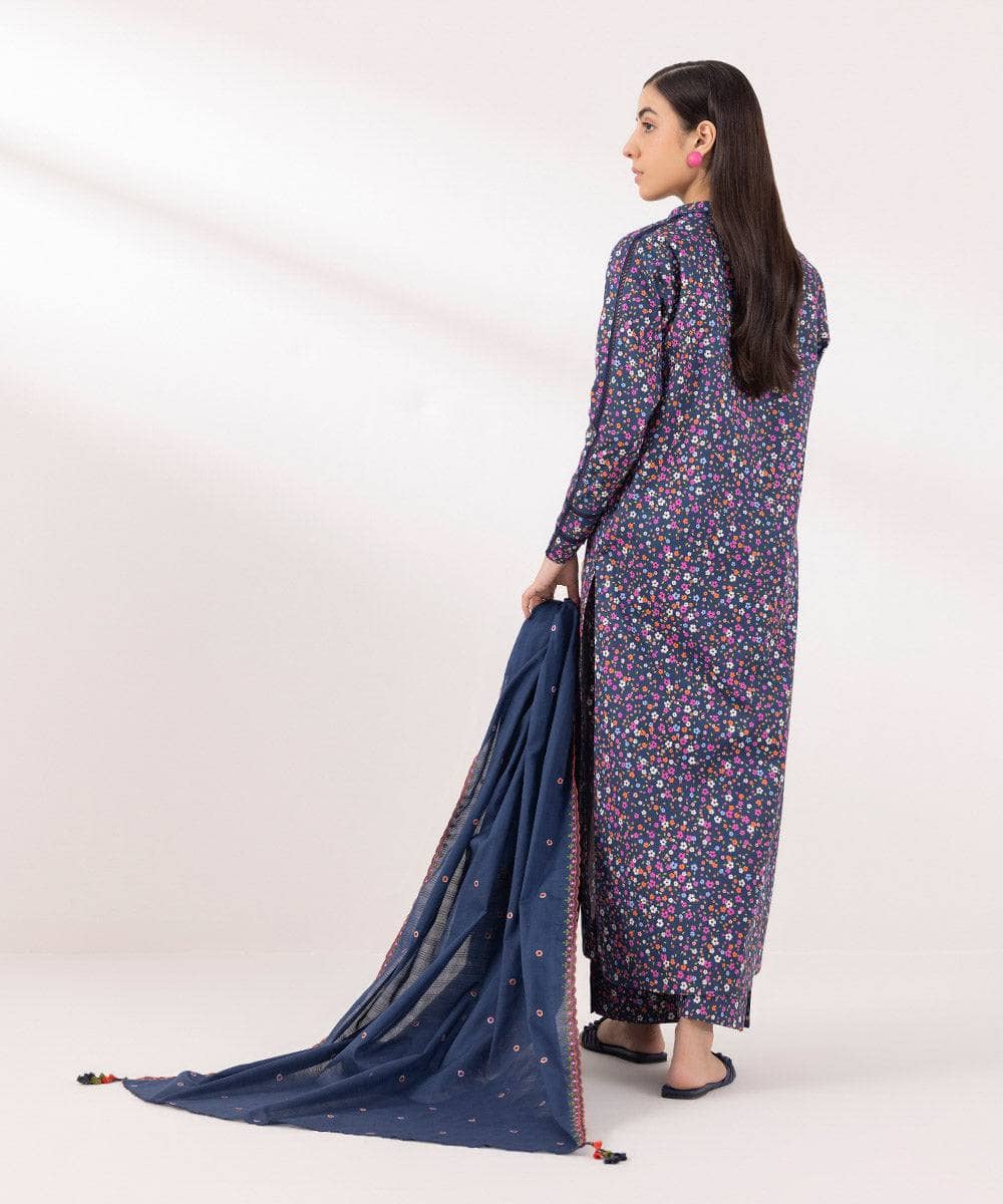 img_sapphire_lawn_24_awwal_boutique