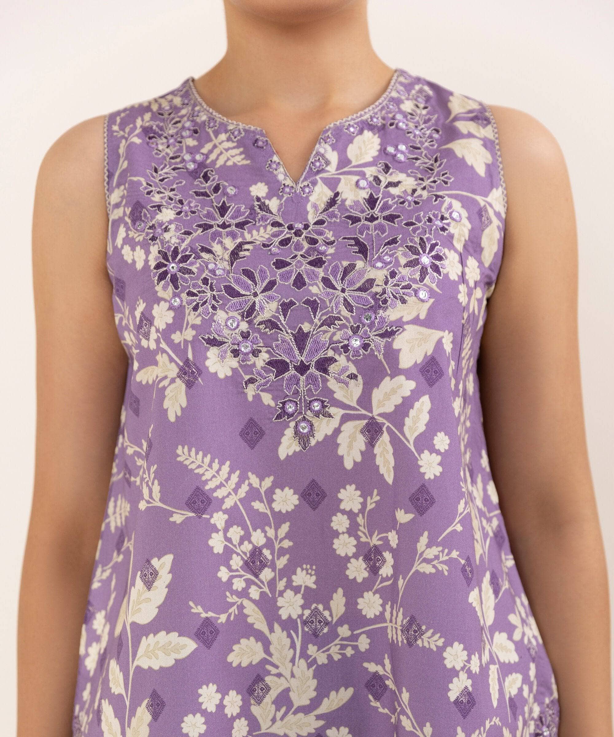 Sapphire Intermix 25/Vol 2/Embroideried Cotton Suit/Purple Off White