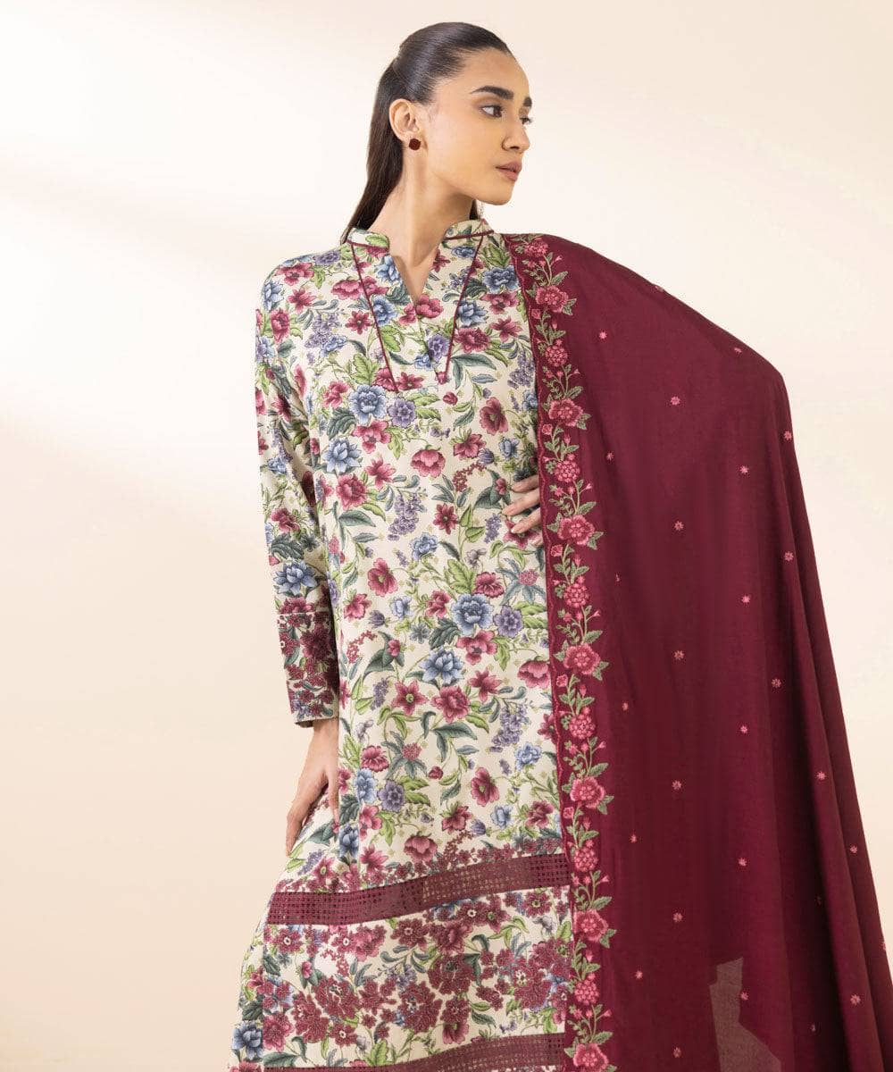 img_sapphire_intermix_awwal_boutique