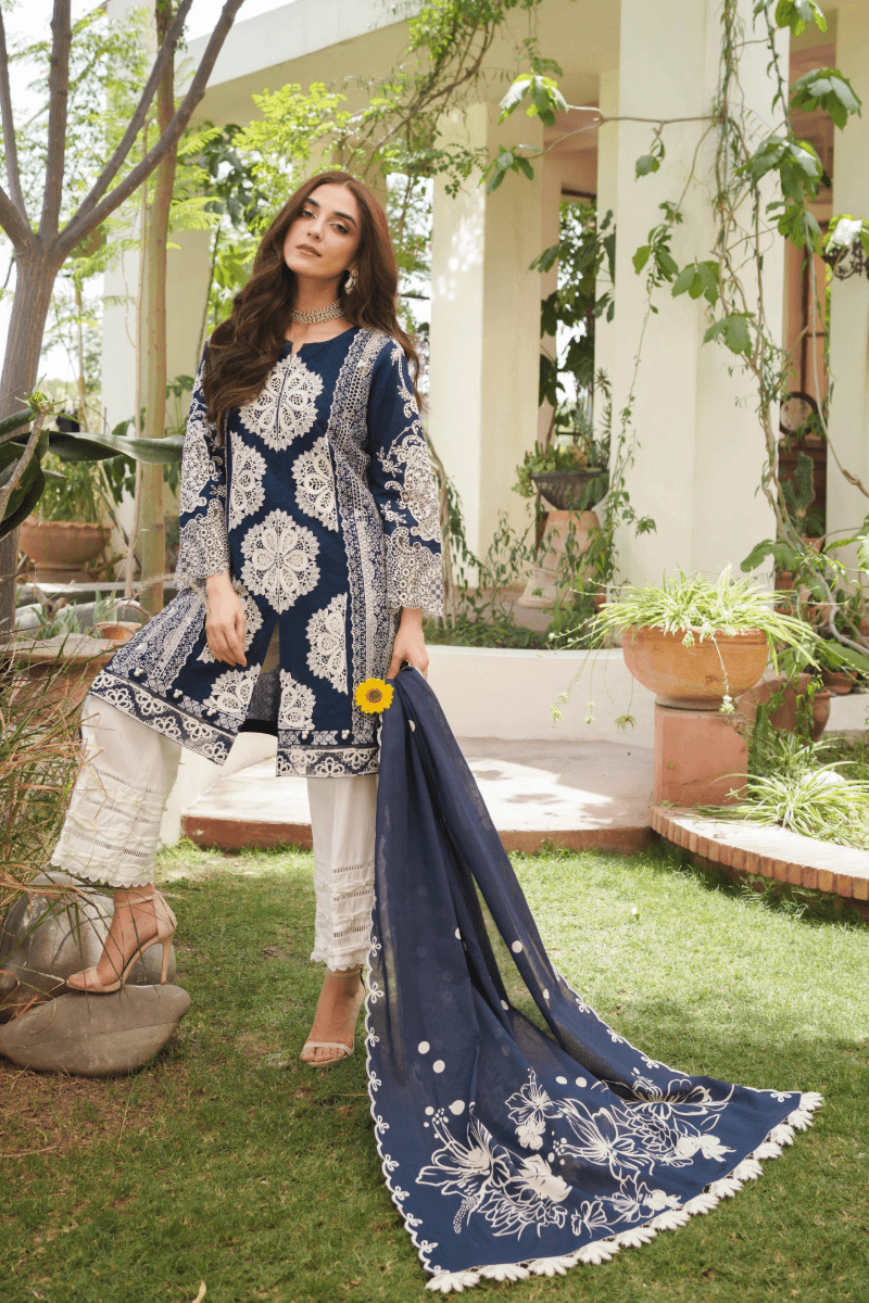 img_manara_by_maria_asif_beig_lawn_awwal_boutique