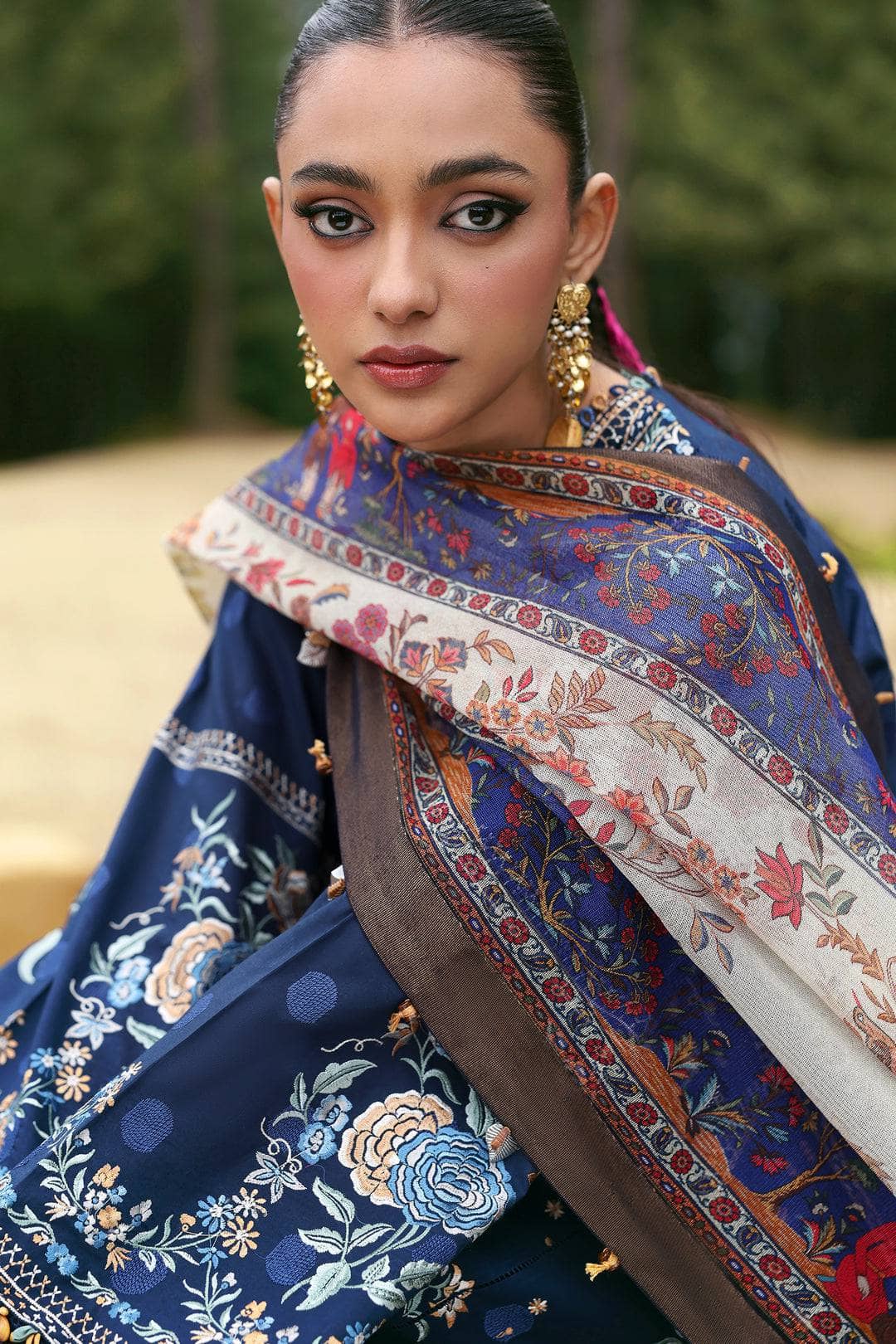 img_zaha_festive_lawn_neelum_awwal_boutique