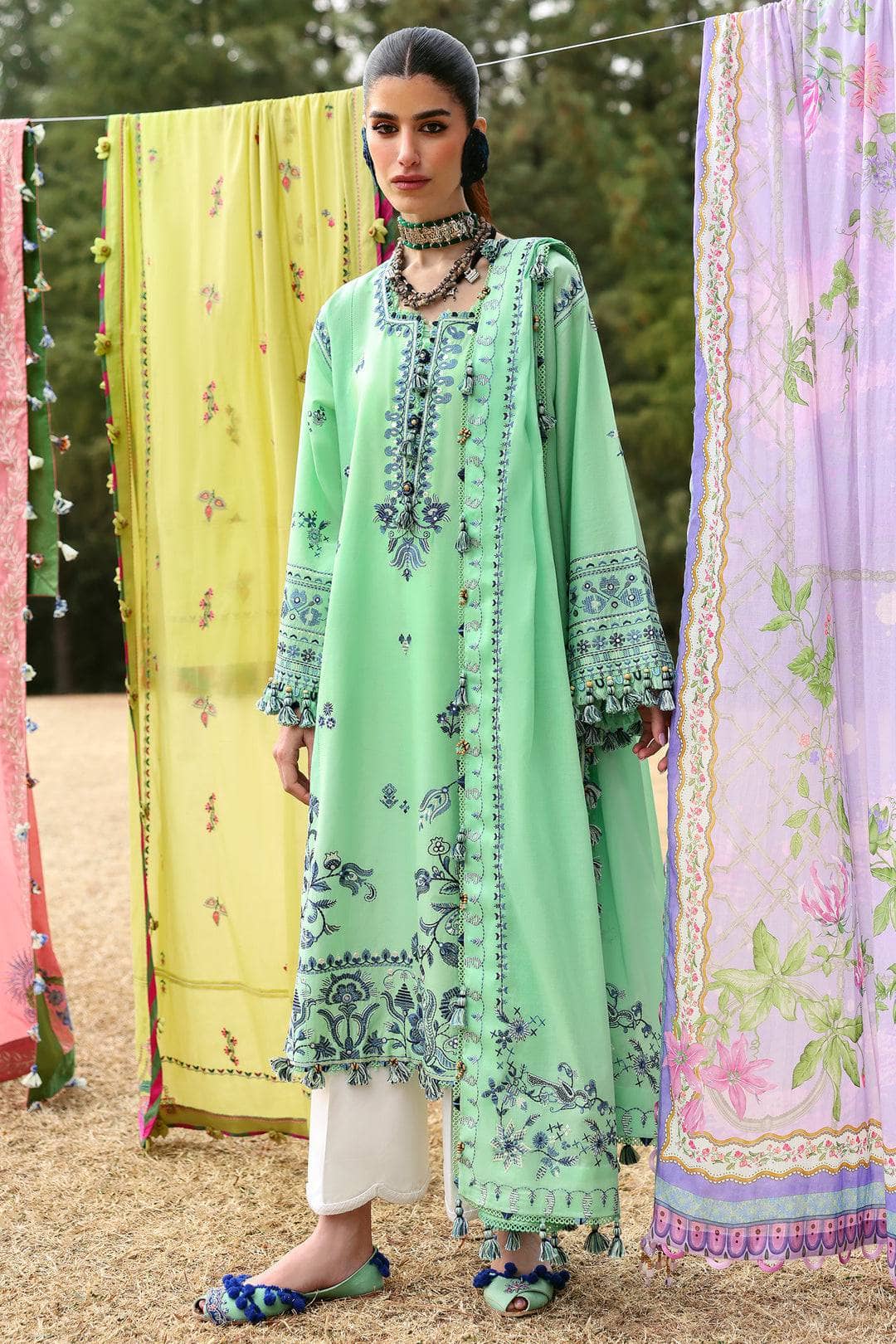 img_zaha_festive_lawn_neelum_awwal_boutique