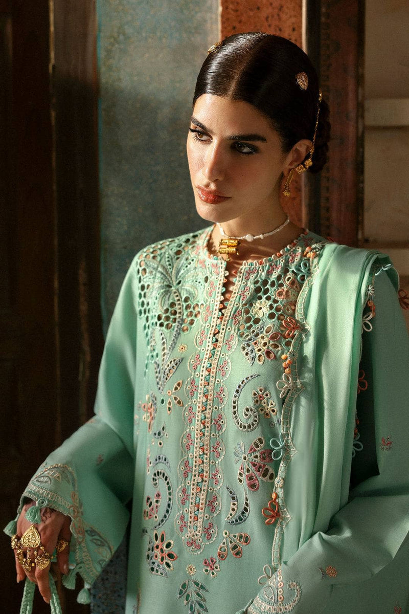 img_zaha_lawn_awwal_boutique