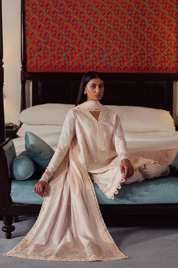 img_elan_lawn_24_awwal_boutique