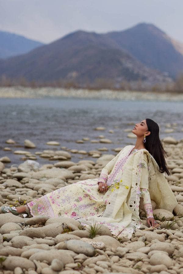 img_elan_lawn_24_awwal_boutique