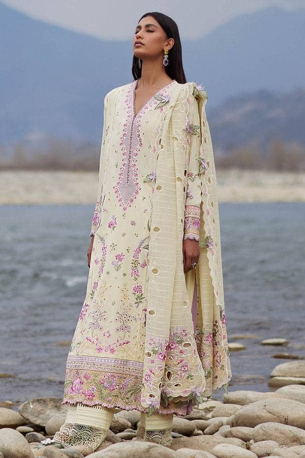 img_elan_lawn_24_awwal_boutique