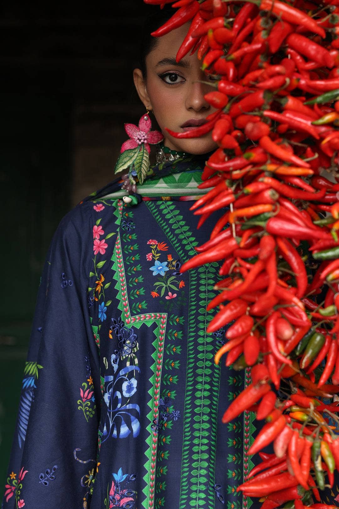 img_zaha_festive_lawn_neelum_awwal_boutique