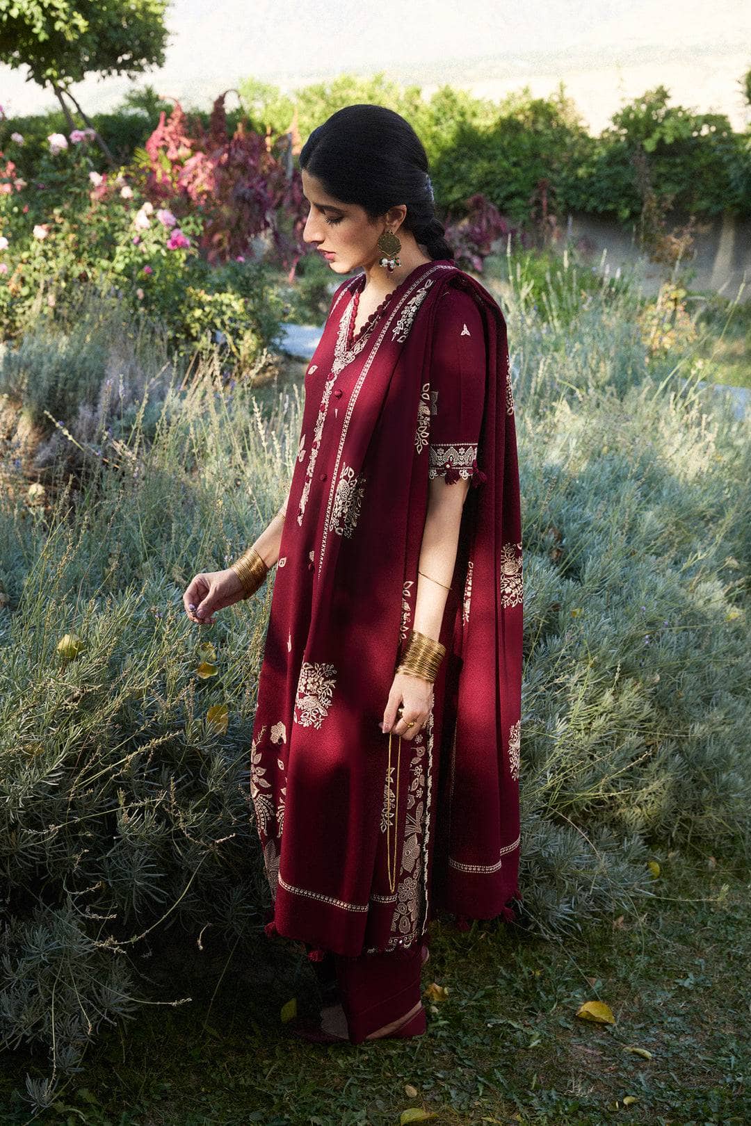 img_zaha_winter_24_awwal_boutique