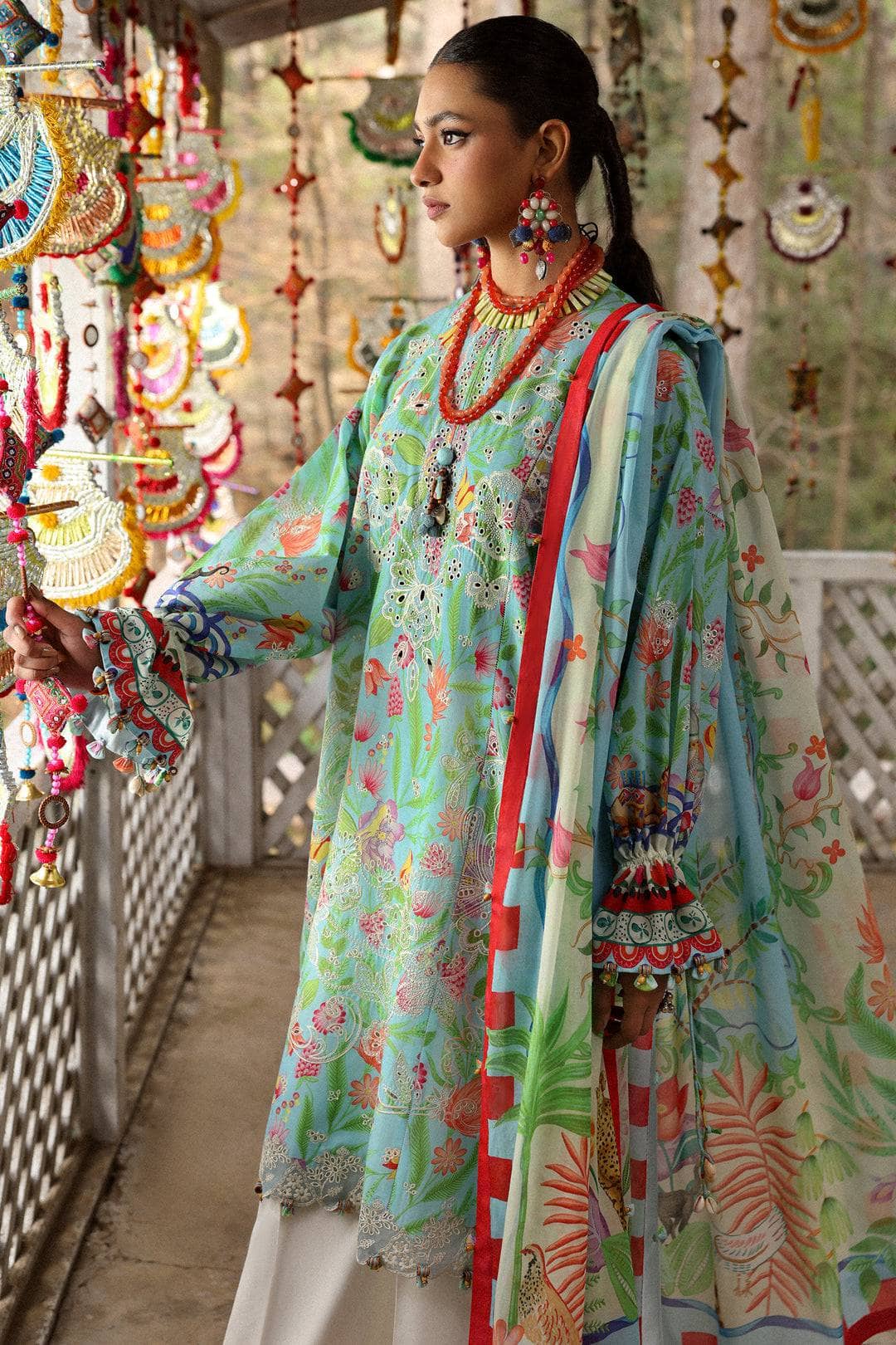 img_zaha_festive_lawn_neelum_awwal_boutique