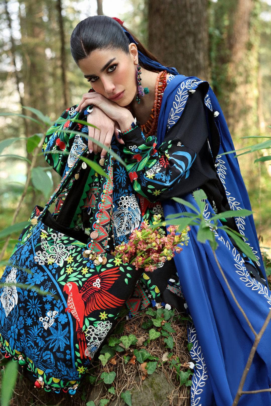 img_zaha_festive_lawn_neelum_awwal_boutique