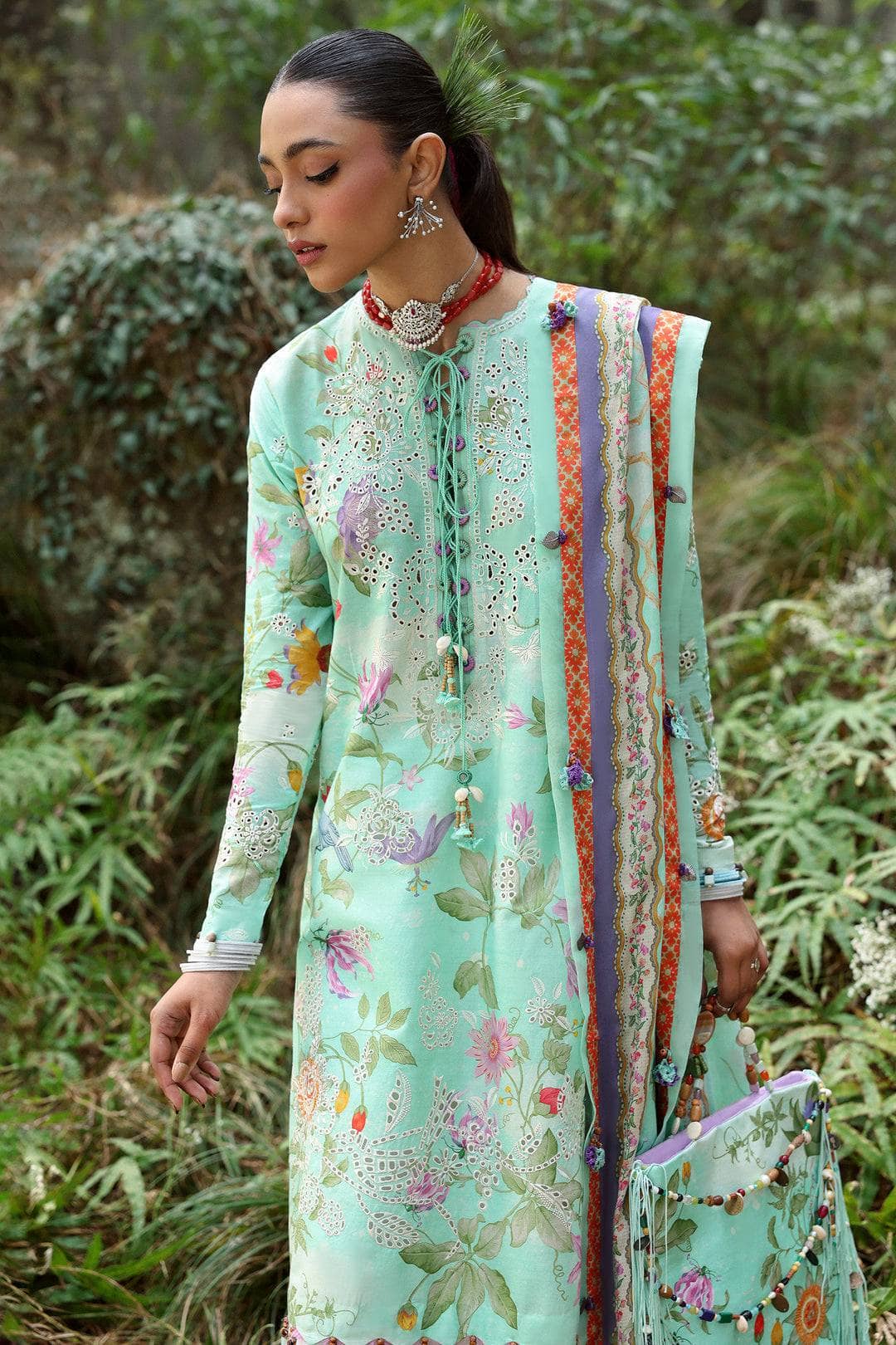 img_zaha_festive_lawn_neelum_awwal_boutique