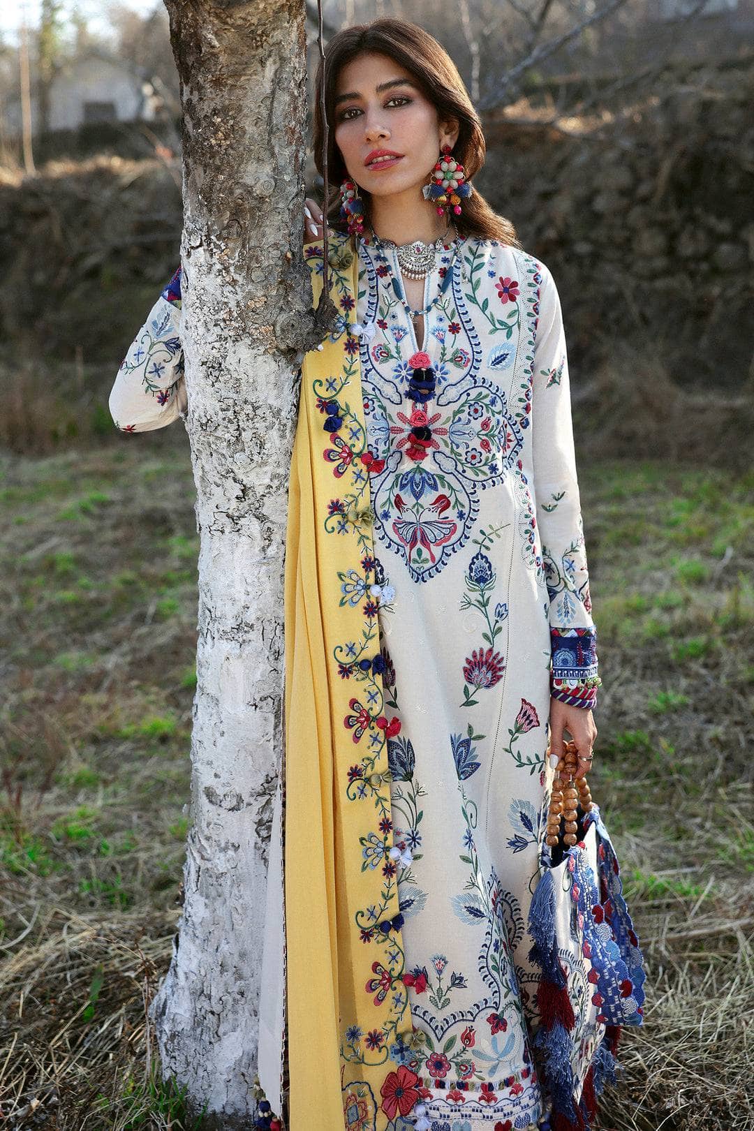 img_zaha_festive_lawn_neelum_awwal_boutique