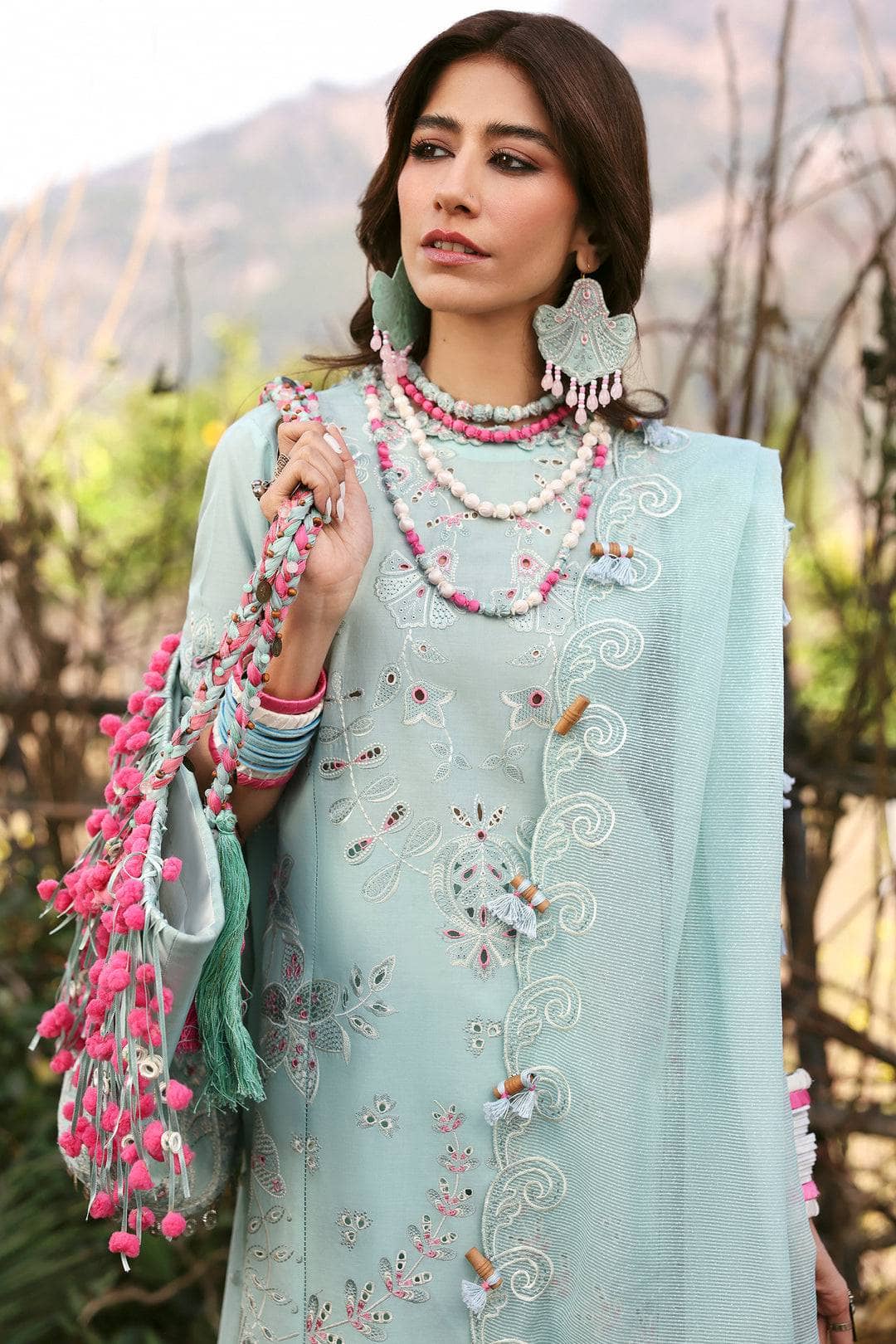 img_zaha_festive_lawn_neelum_awwal_boutique