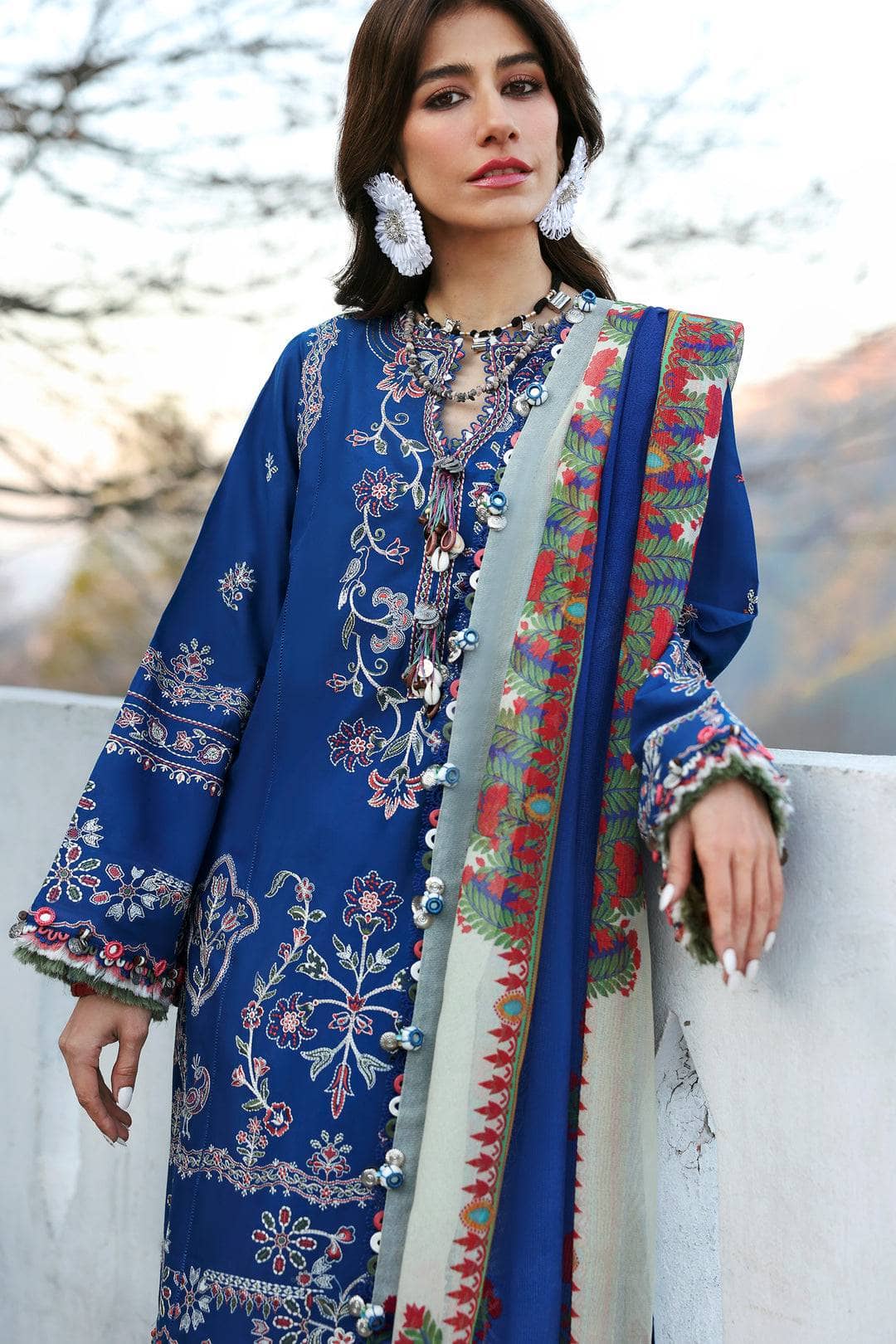 img_zaha_festive_lawn_neelum_awwal_boutique