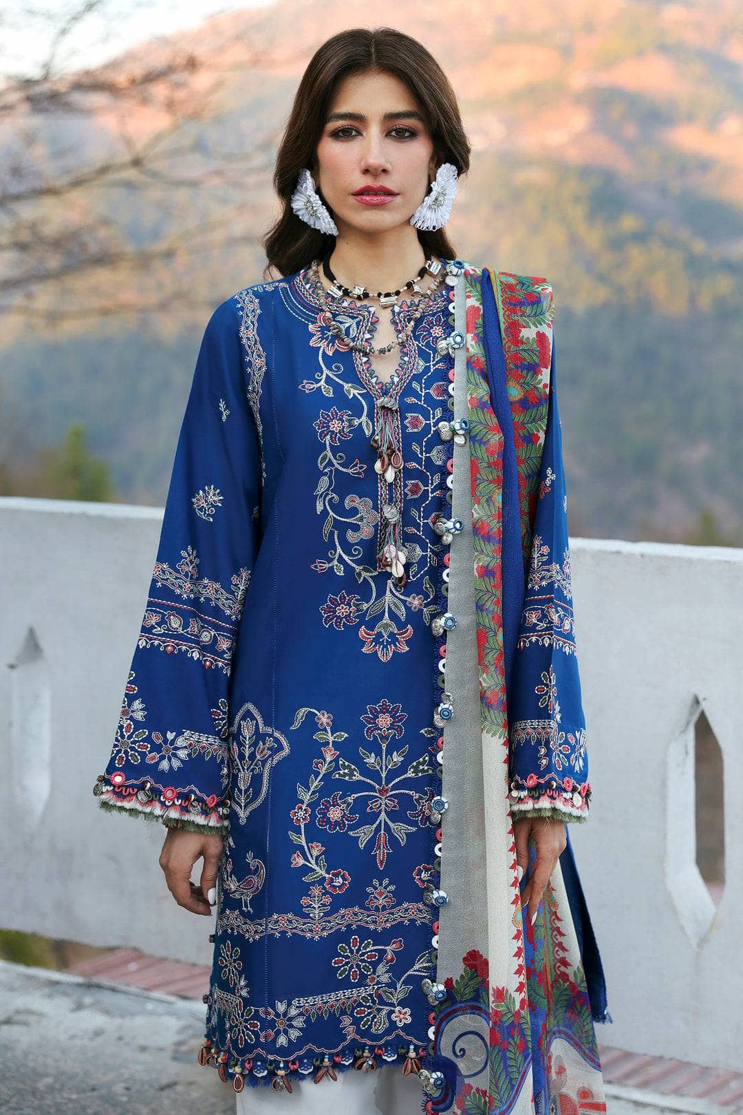 img_zaha_festive_lawn_neelum_awwal_boutique
