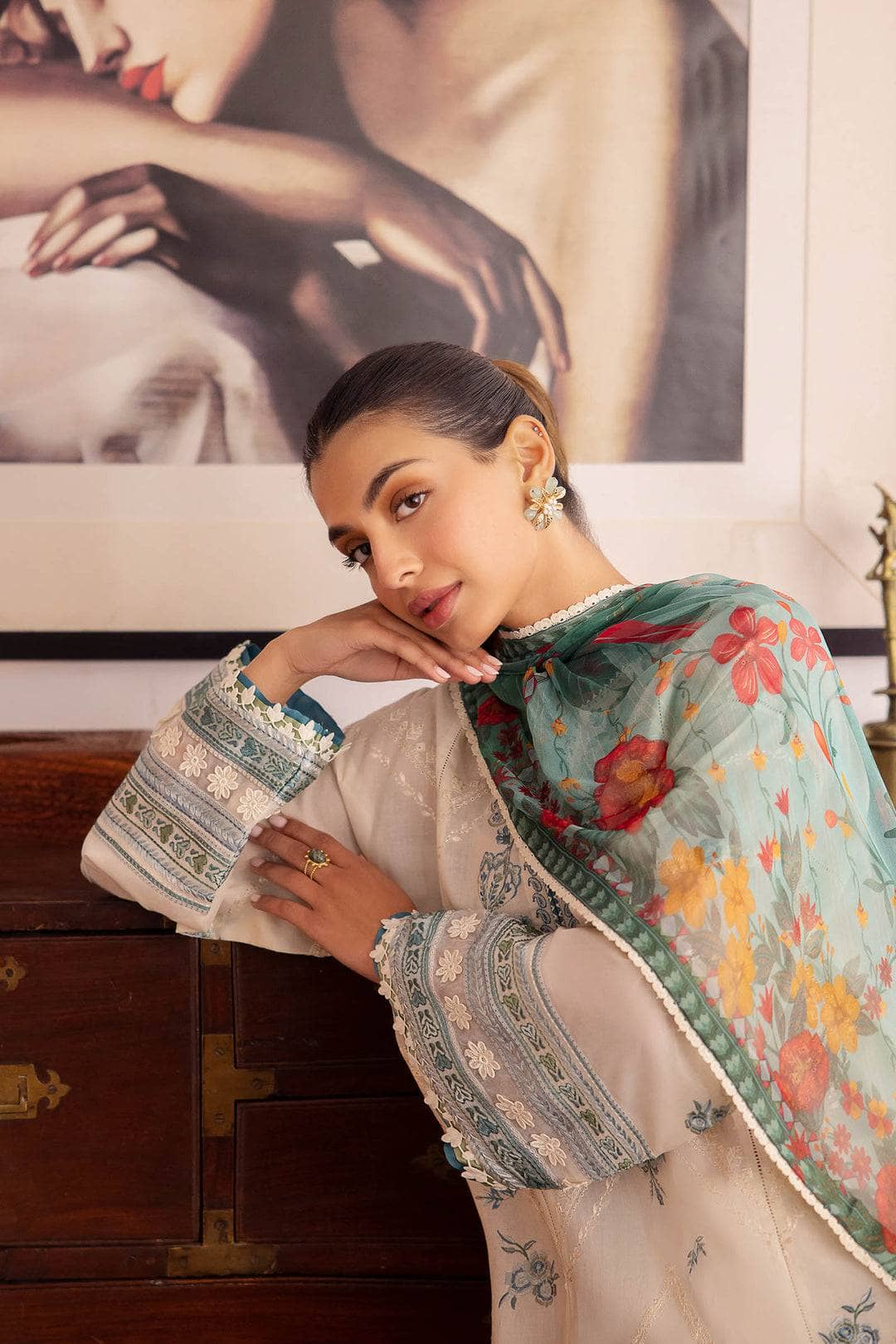 img_zaha_lawn_24_awwal_boutique