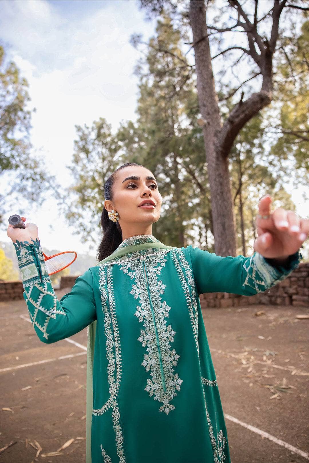 img_zaha_lawn_24_awwal_boutique