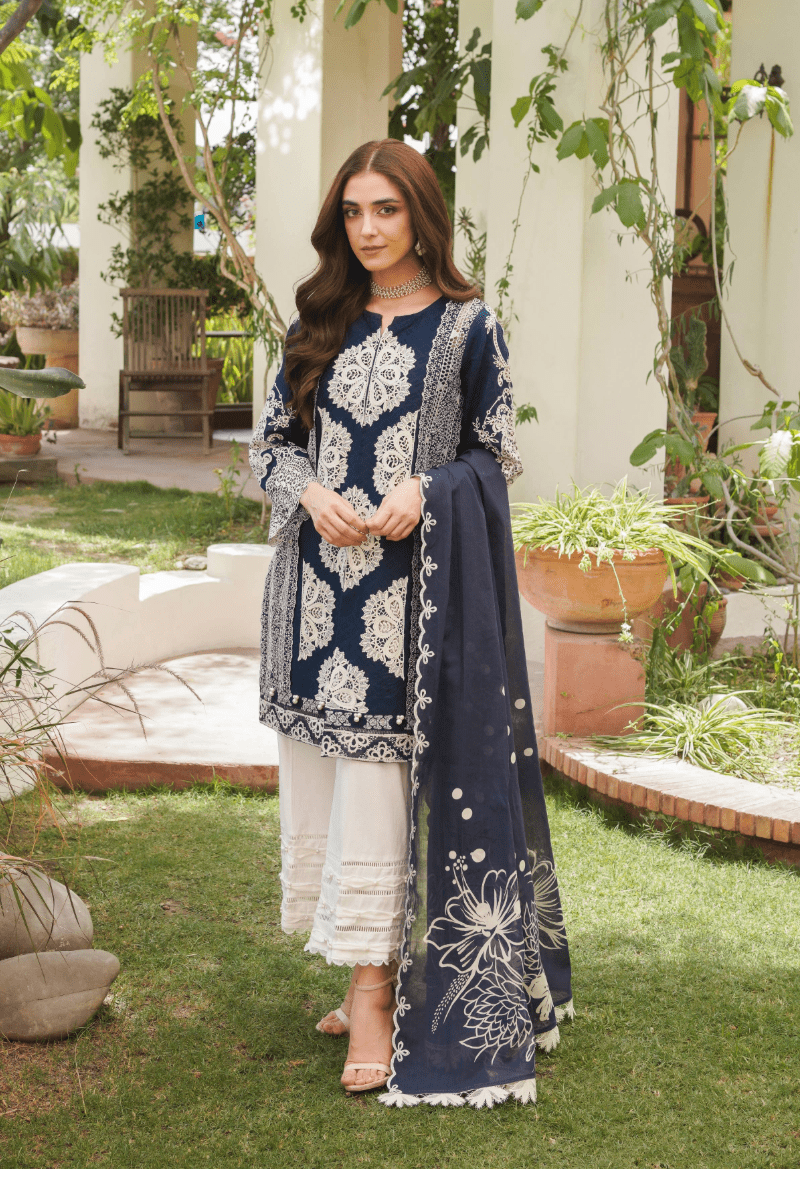 img_manara_by_maria_asif_beig_lawn_awwal_boutique