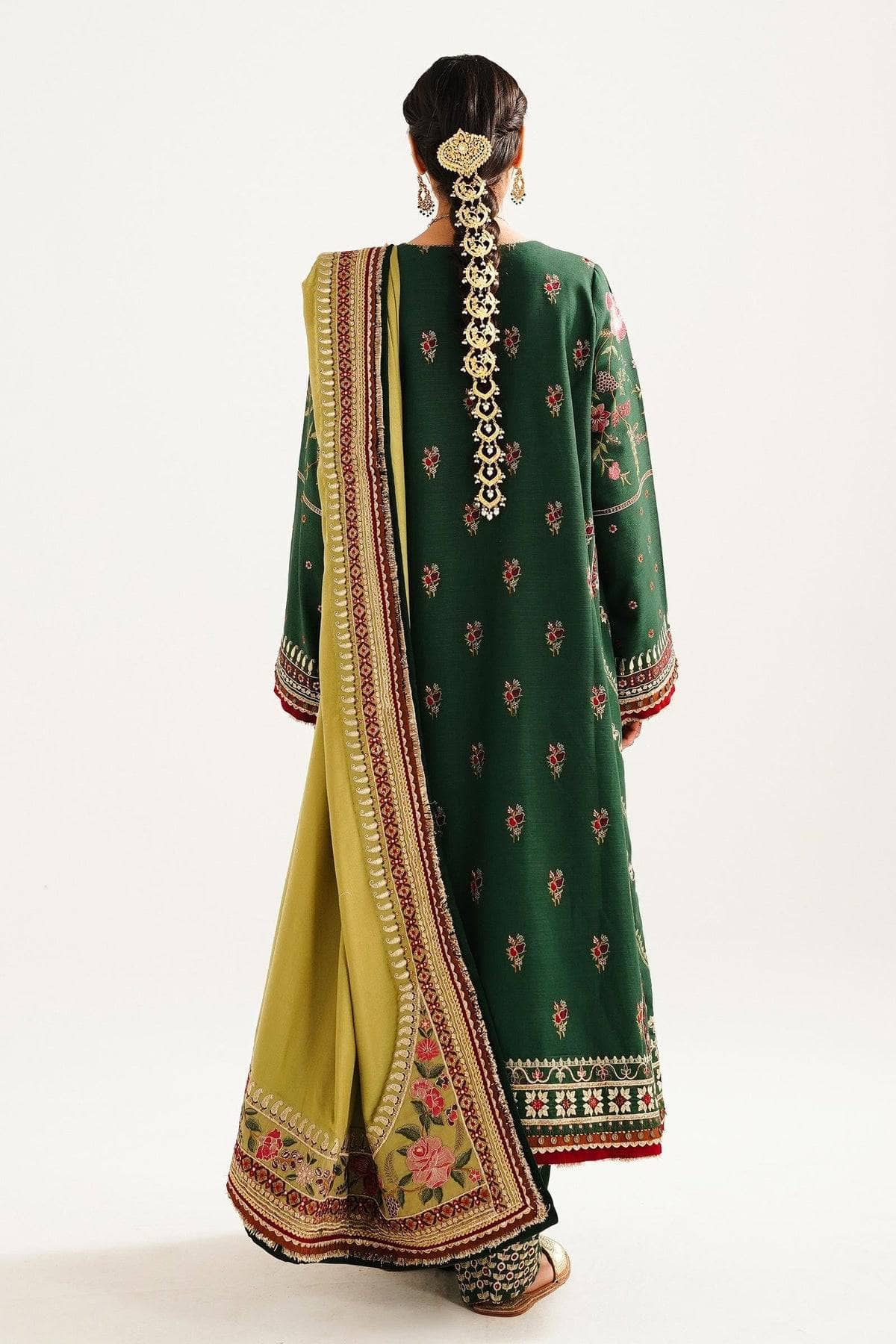 img_zara_shahjahan_winter_23_awwal_boutique