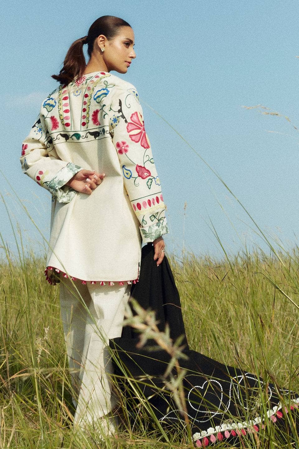 img_coco_by_zara_shahjahan_awwal_boutique