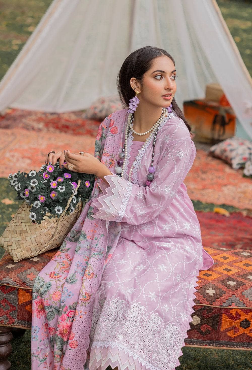 img_adans_libas_chikankari_lawn_23_awwal_boutique