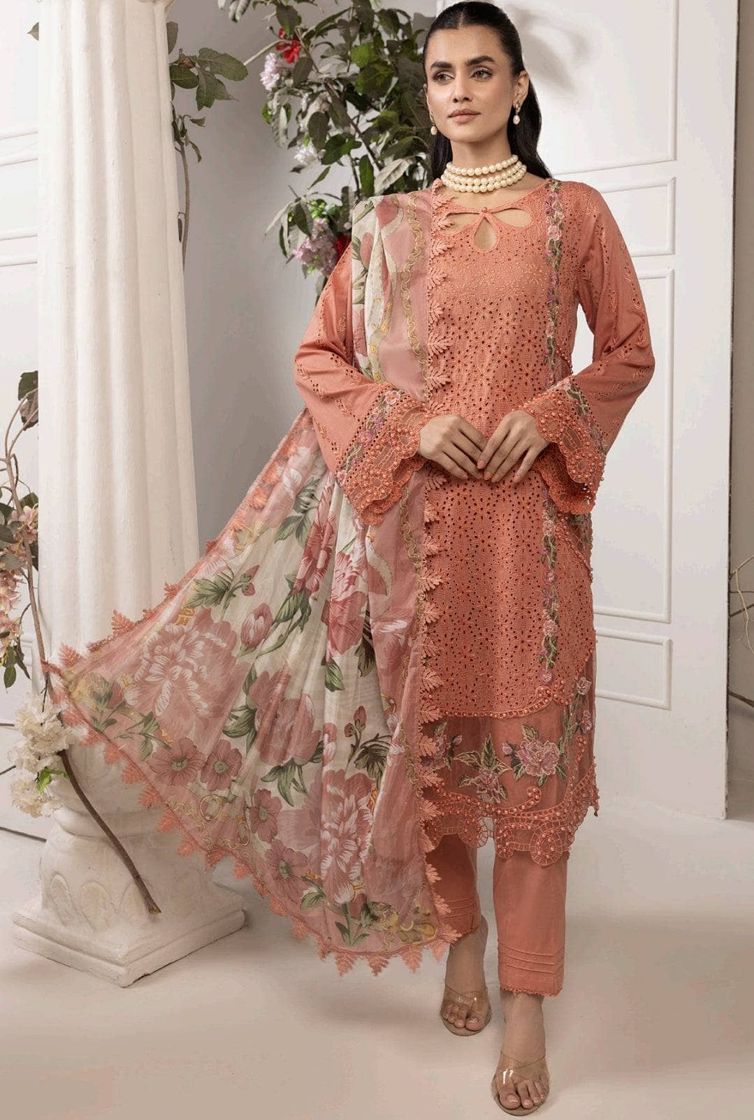 img_adans_libas_ezlyn_chikankari_lawn_awwal_boutique
