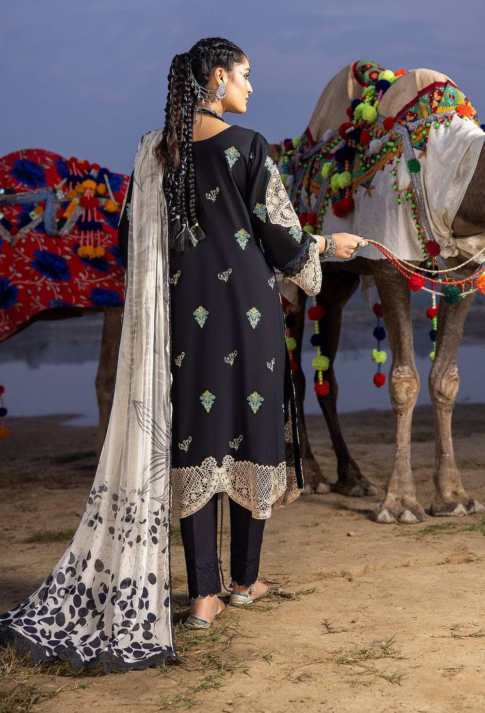 img_adans_libas_lawn_by_hafzah_zia_awwal_boutique