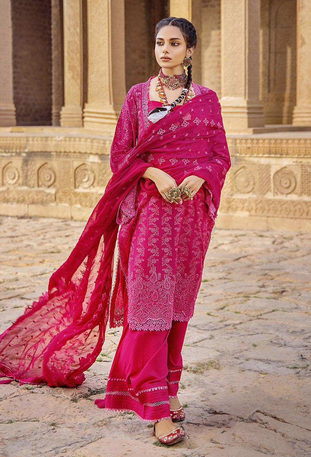 img_adans_libas_chikankari_schiffli_lawn_awwal_boutique