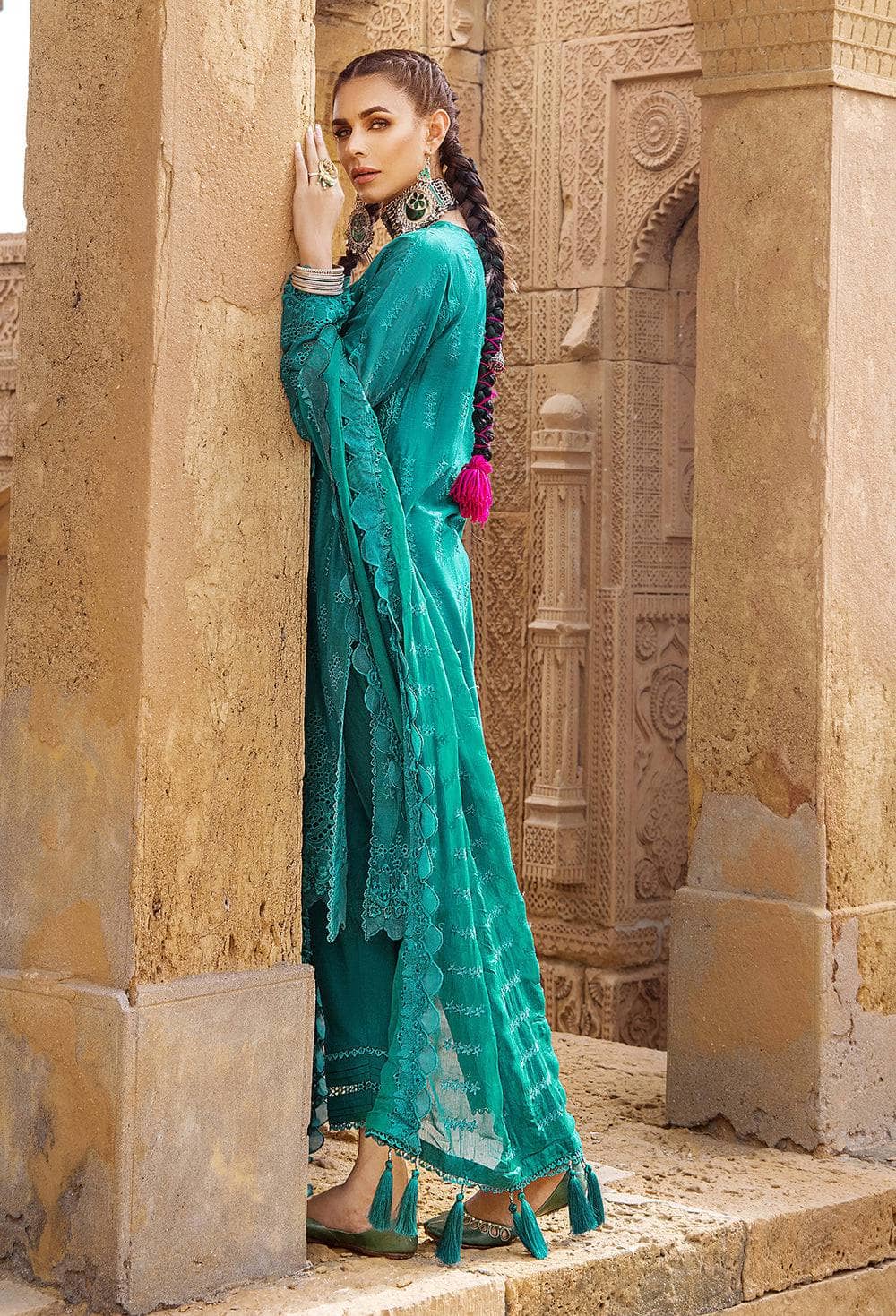 img_adans_libas_chikankari_schiffli_lawn_awwal_boutique