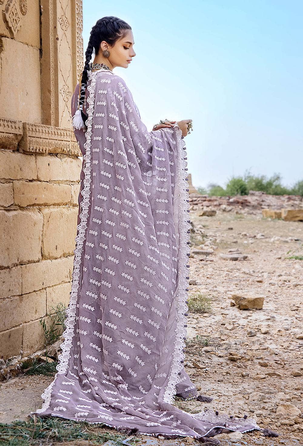 img_adans_libas_chikankari_schiffli_lawn_awwal_boutique