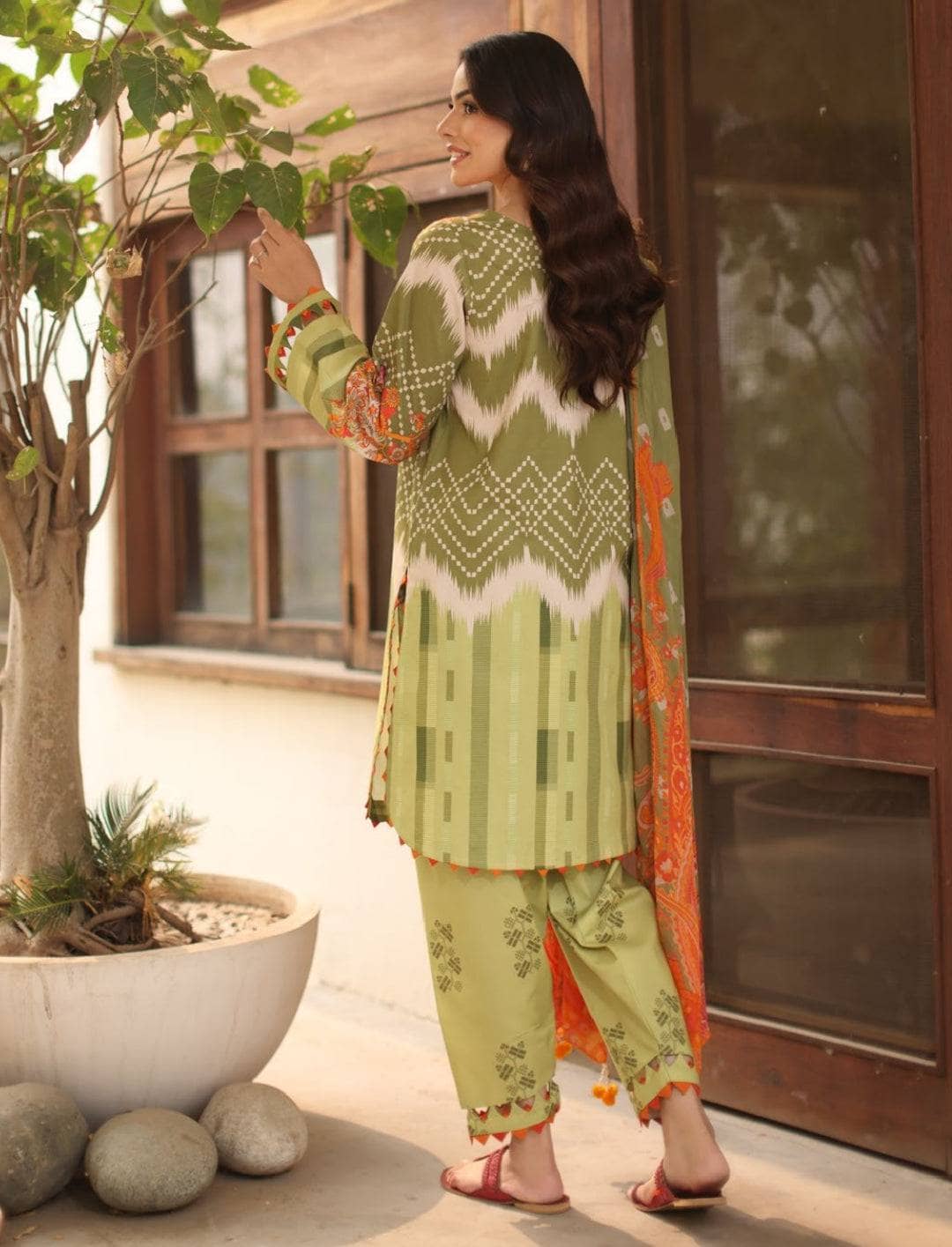 img_charizma_c_prints_fall_awwal_boutique