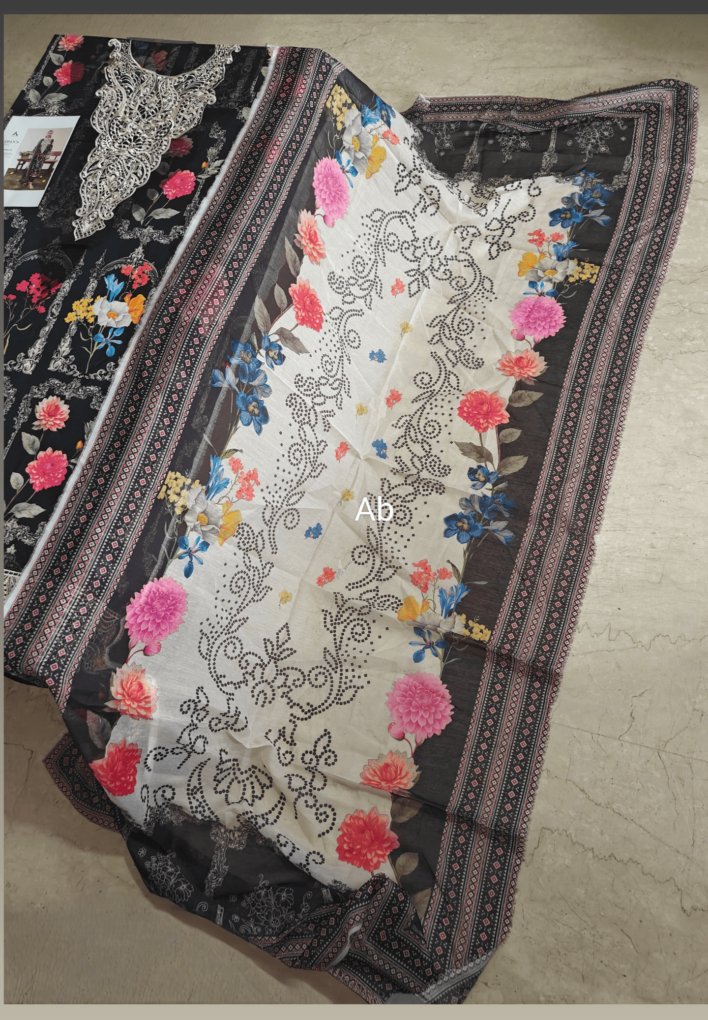 Open Pic/Adan's Libas Afsana Lawn