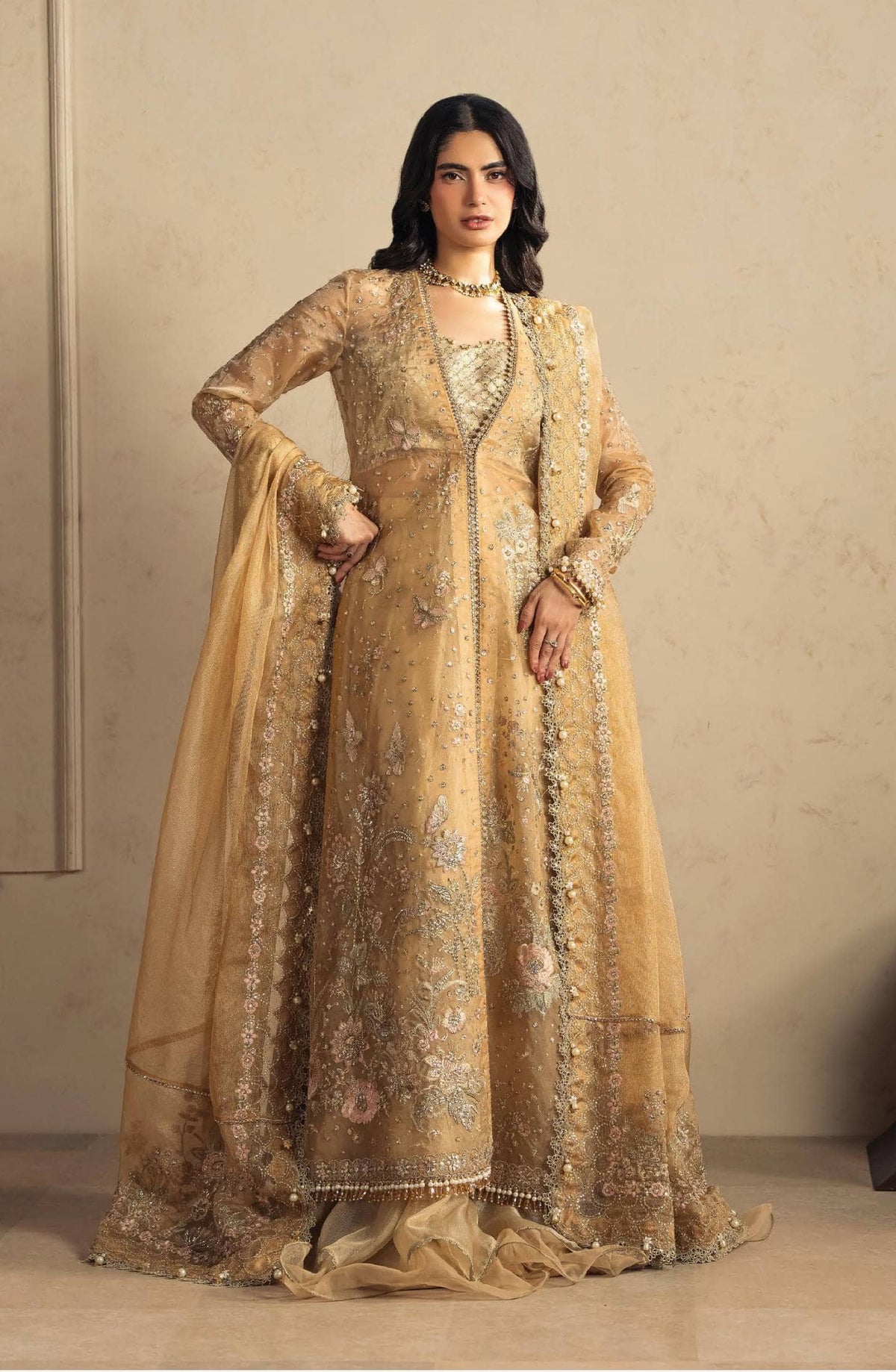 img_afrozeh_ayzel_luminara_awwal_boutique