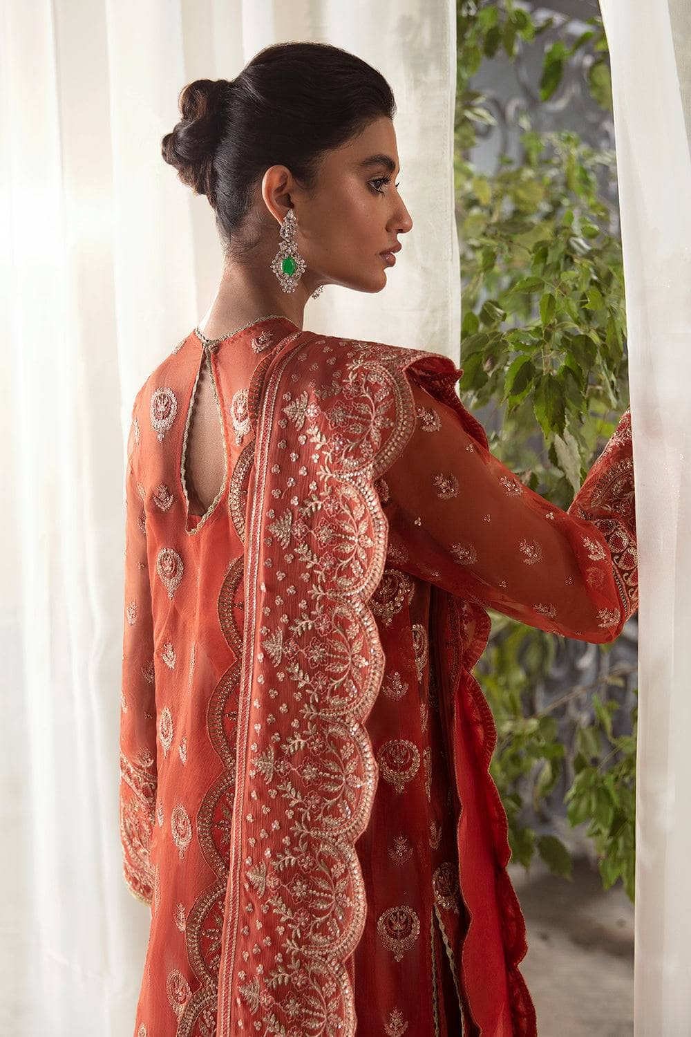 img_afrozeh_la_fuchsia_awwal_boutique