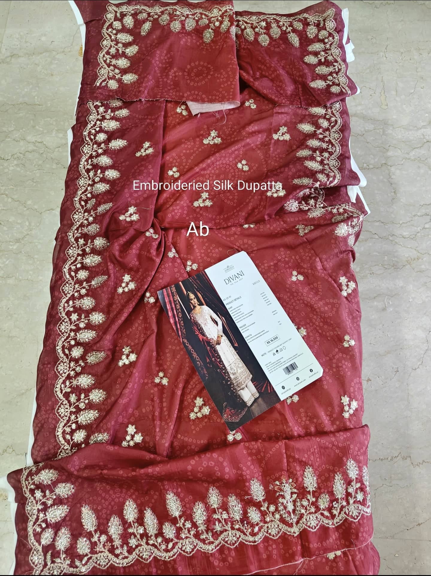 Afrozeh Divani open pics Open Pic/Afrozeh Divani The Silk/Khuld/Ivory