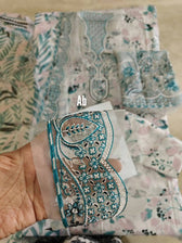 img_afrozeh_lawn_awwal_boutique_floral_charm