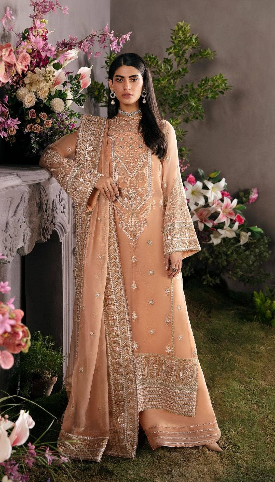 img_afrozeh_la_fuchsia_chiffon_awwal_boutique