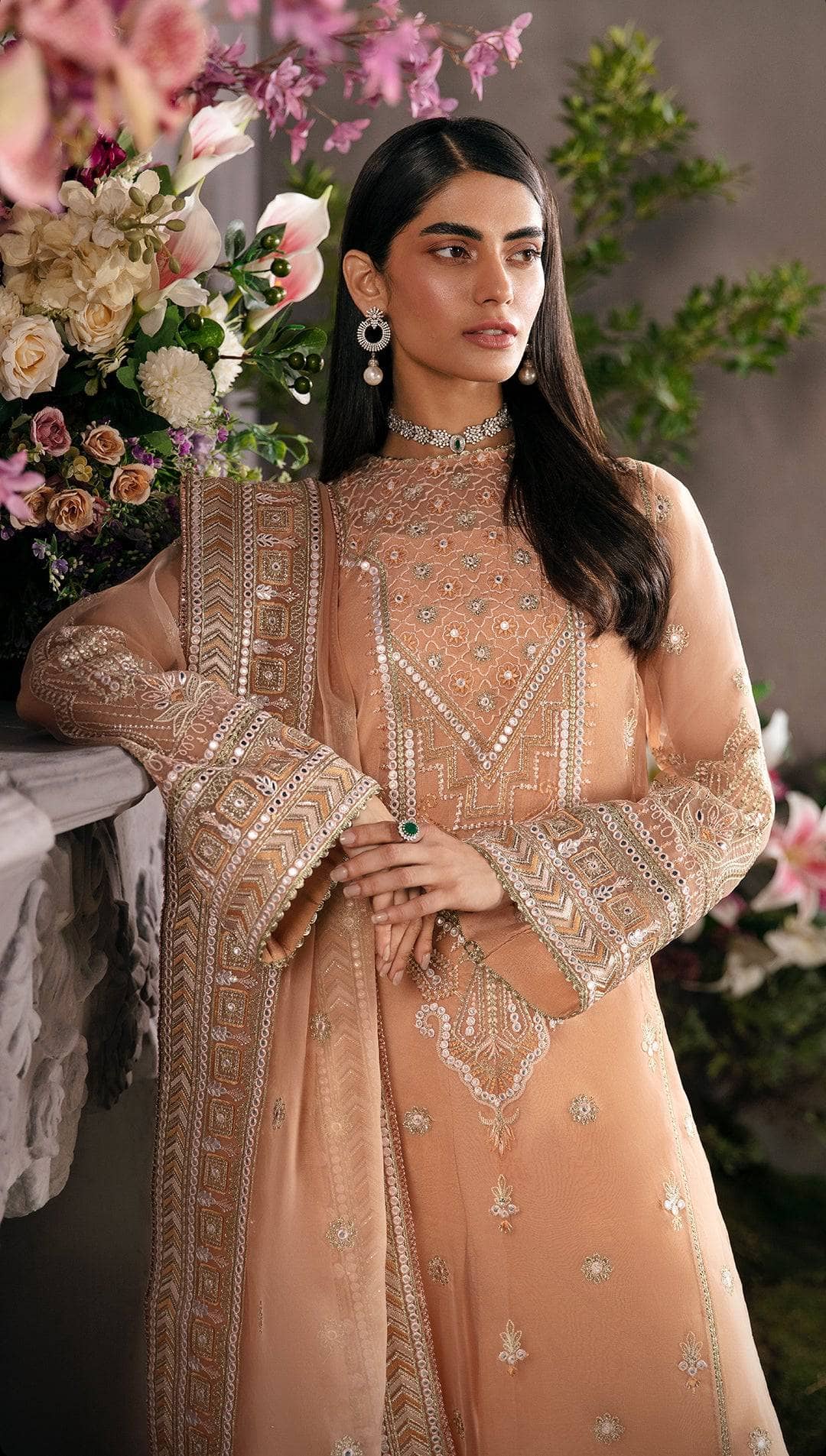 img_afrozeh_la_fuchsia_chiffon_awwal_boutique